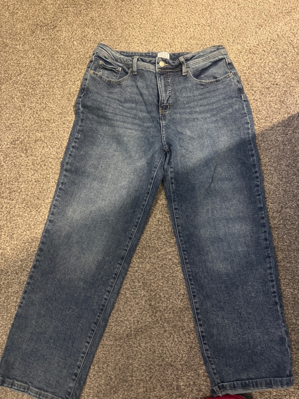 Time and Tru Straight Leg Jeans in Medium Blue Wash